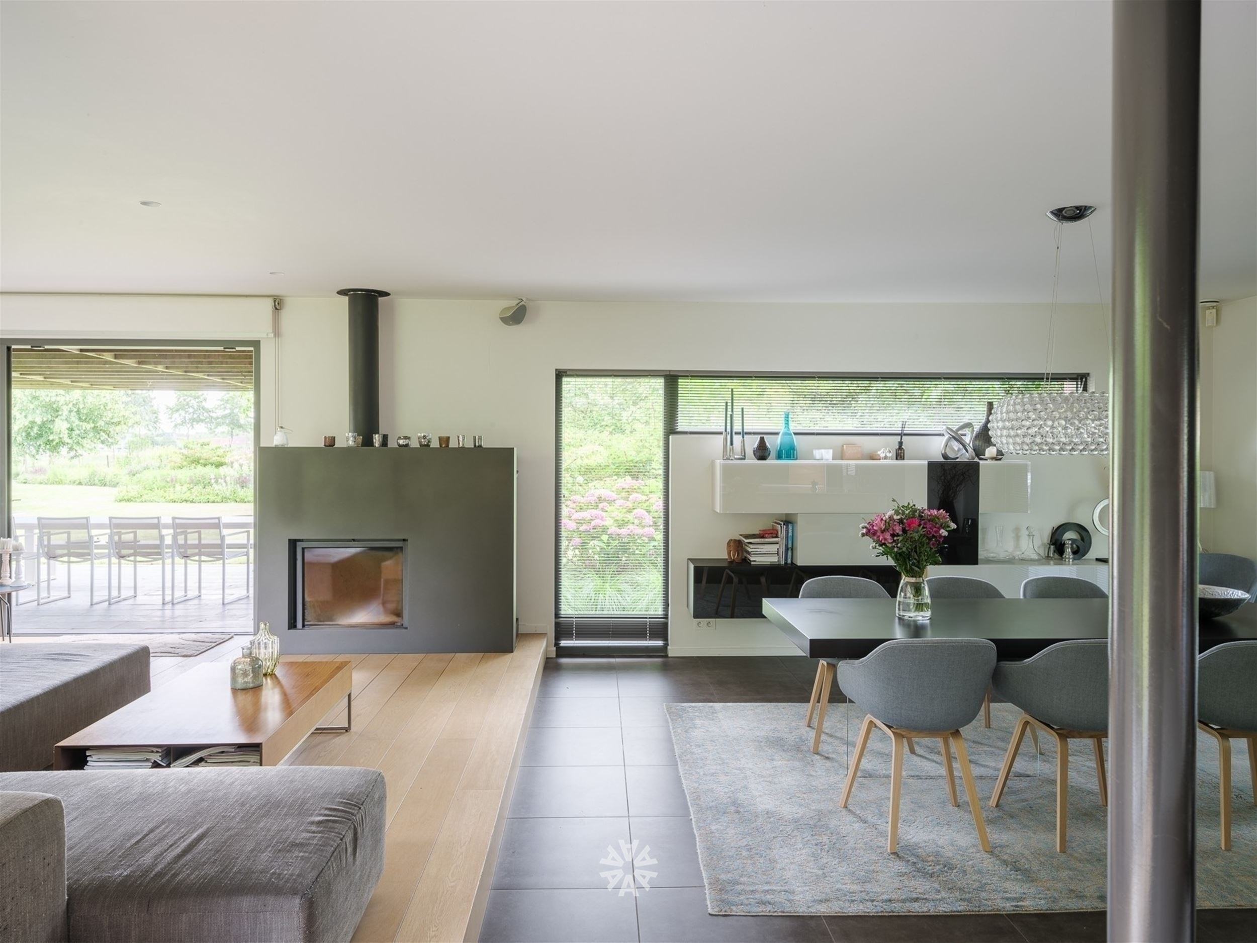 Uitzonderlijke villa op een perceel van 2.384 m² omgeven door groen - foto 5