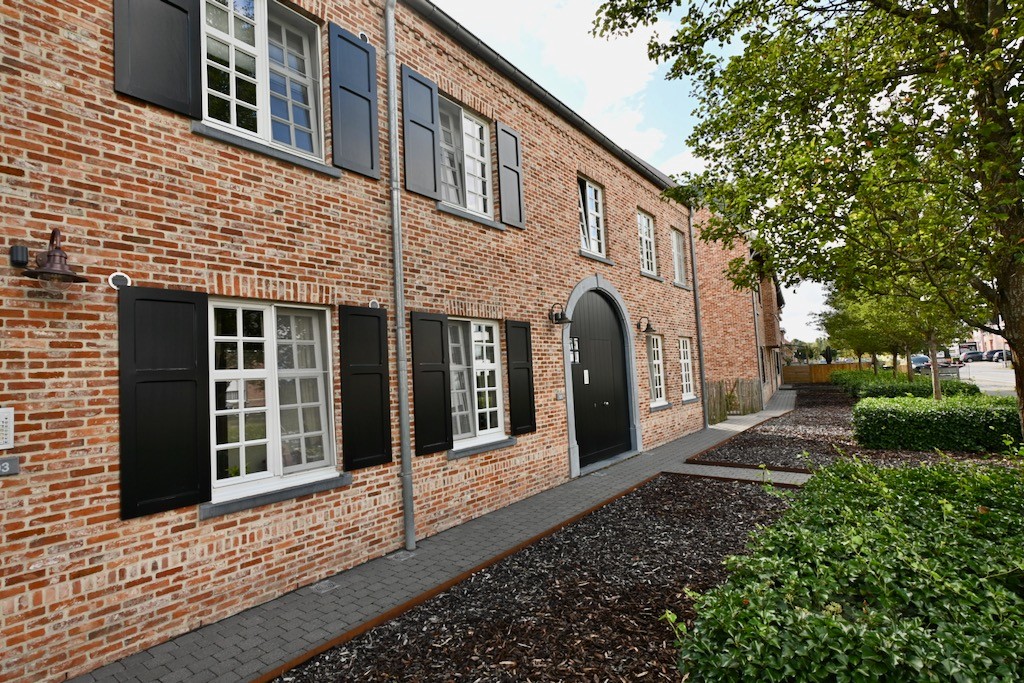 Mooi en ruim appartement op de eerste verdieping ! - foto 1