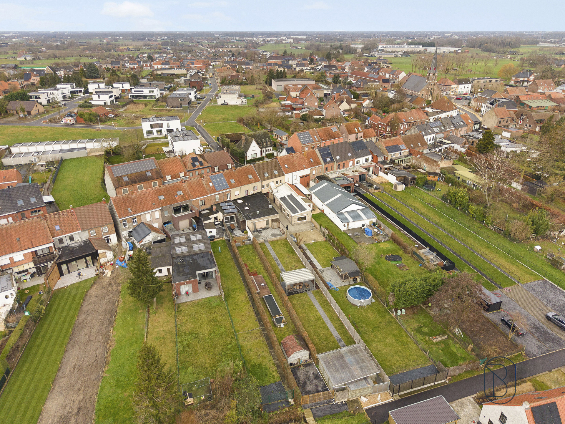 Topgelegen handelspand met woonst - foto 3