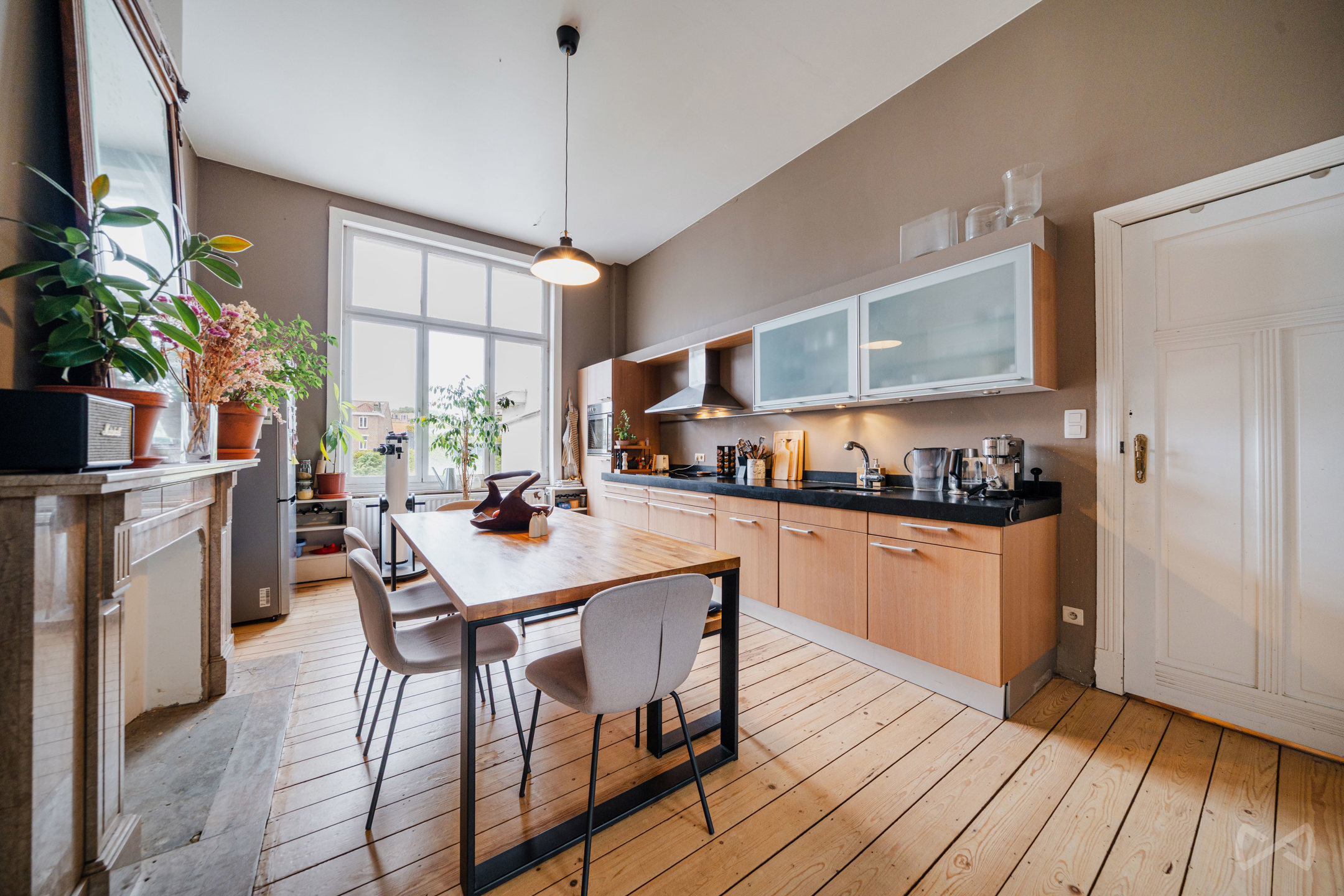 Vorst - Prachtig appartement met 2 slaapkamers - foto 5