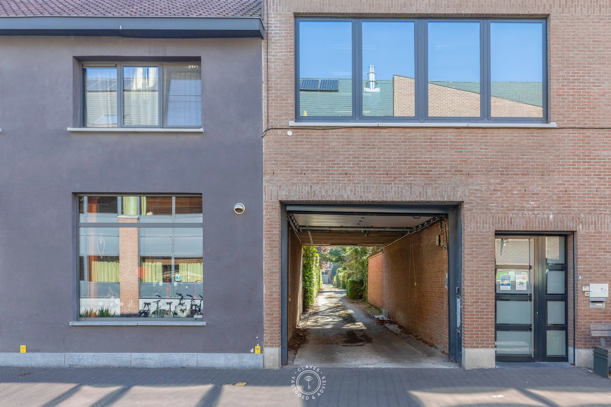 Commercial à vendre à Saint-Nicolas avec 6 chambres - photo 5