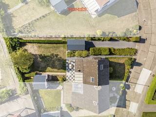 Met plezier stellen wij u deze instapklare woning voor, gelegen in een aangename residentiële omgeving op een absolute toplocatie nabij Leuven en...
