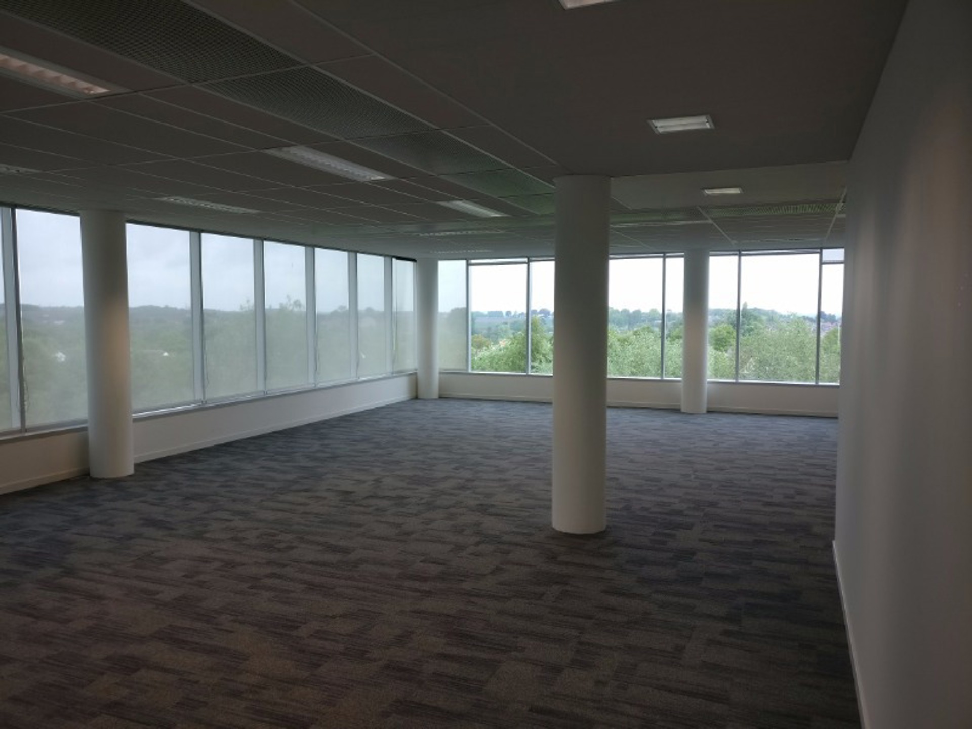 Kantoorruimte van hoge klasse te huur - foto 4