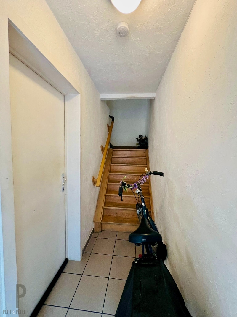 Opbrengsteigendom met 2 gerenoveerde studio's - photo 2