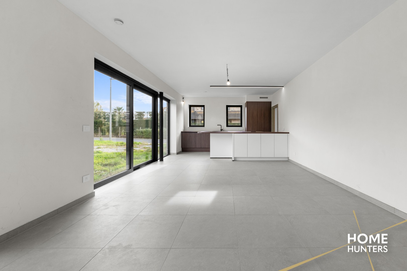 Luxueus afgewerkte nieuwbouwwoning te Vlamertinge - foto 4