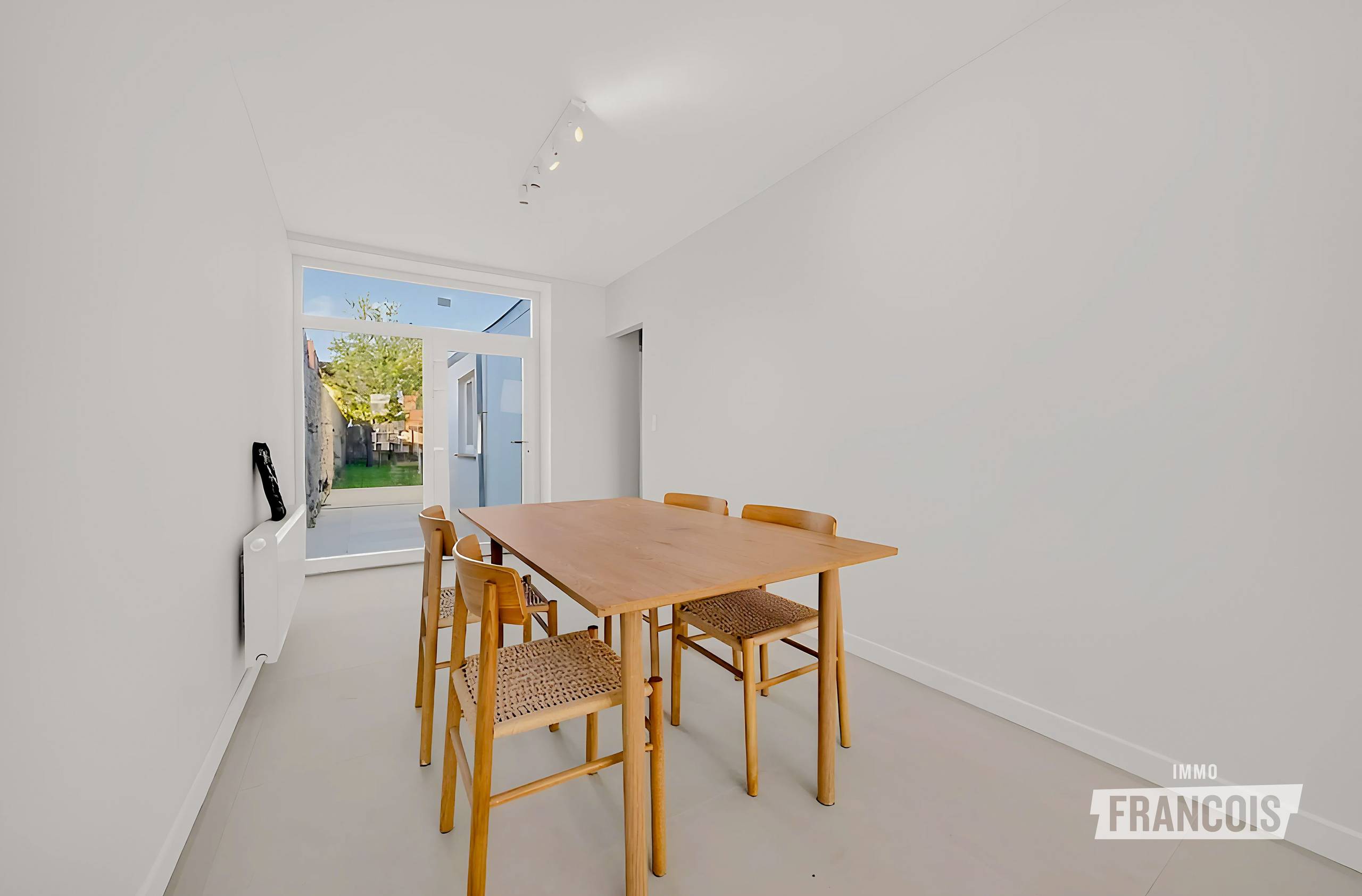 Volledig gerenoveerde woning met 3 slaapkamers en tuin in Oostende Te Koop - foto 5