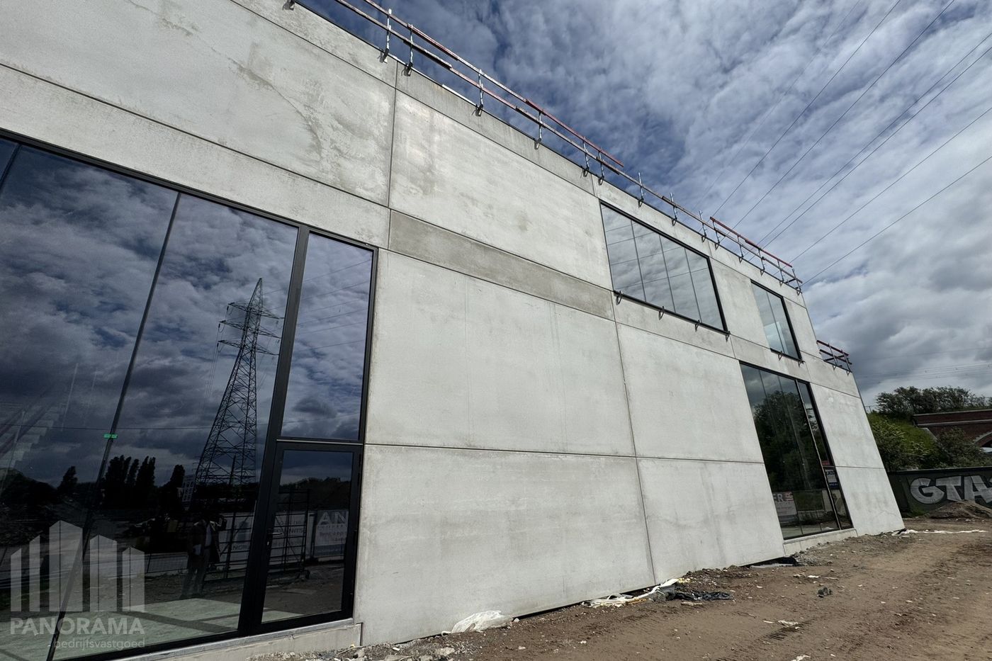 NIEUWBOUW KMO-UNIT VAN 878 M² + 432 M² KANTOOR TE KOOP MACHELEN - foto 5