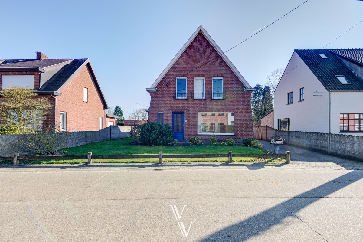 Charmante vrijstaande gezinswoning met tuin en oprit - foto 2