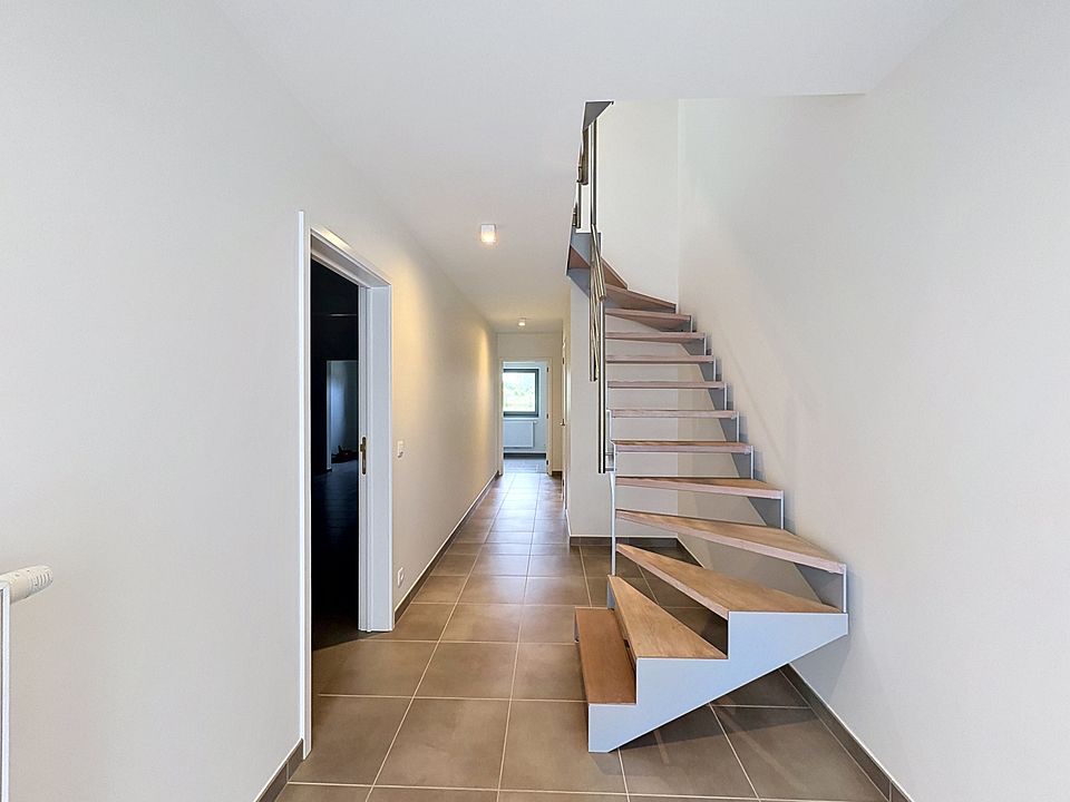 Ruime bel-etagewoning in Meerbeke - foto 5