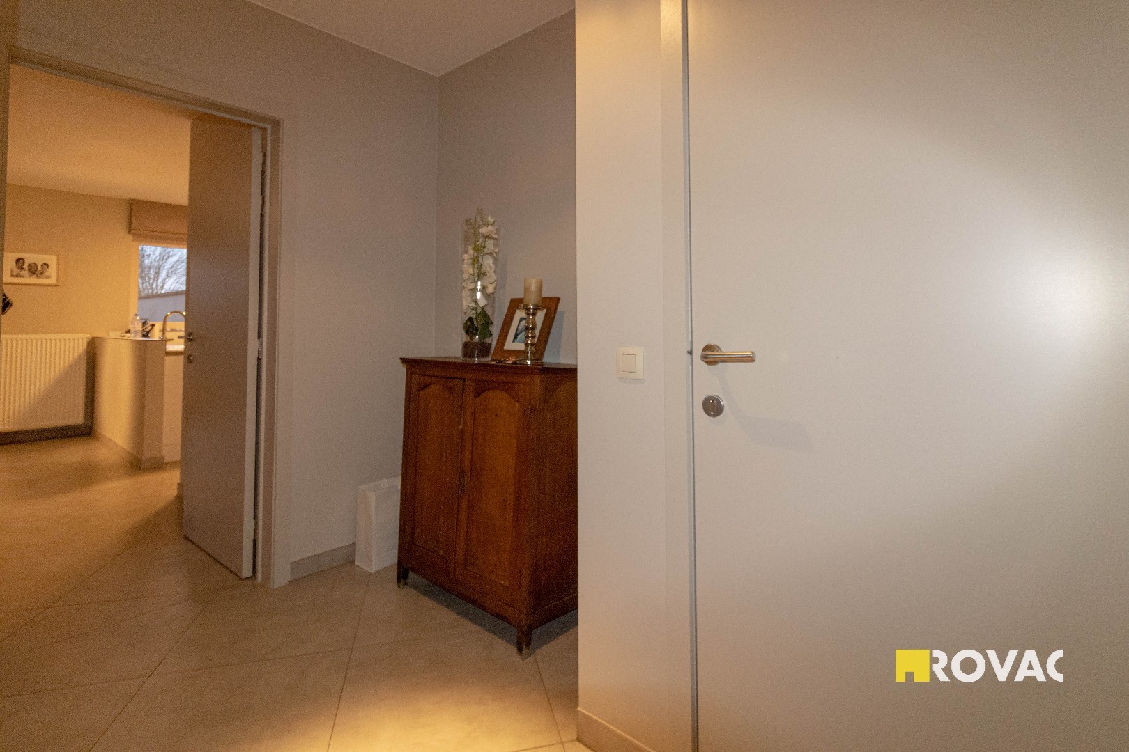 Prachtig afgewerkt nieuwbouwappartement met ruim terras en garage - foto 3