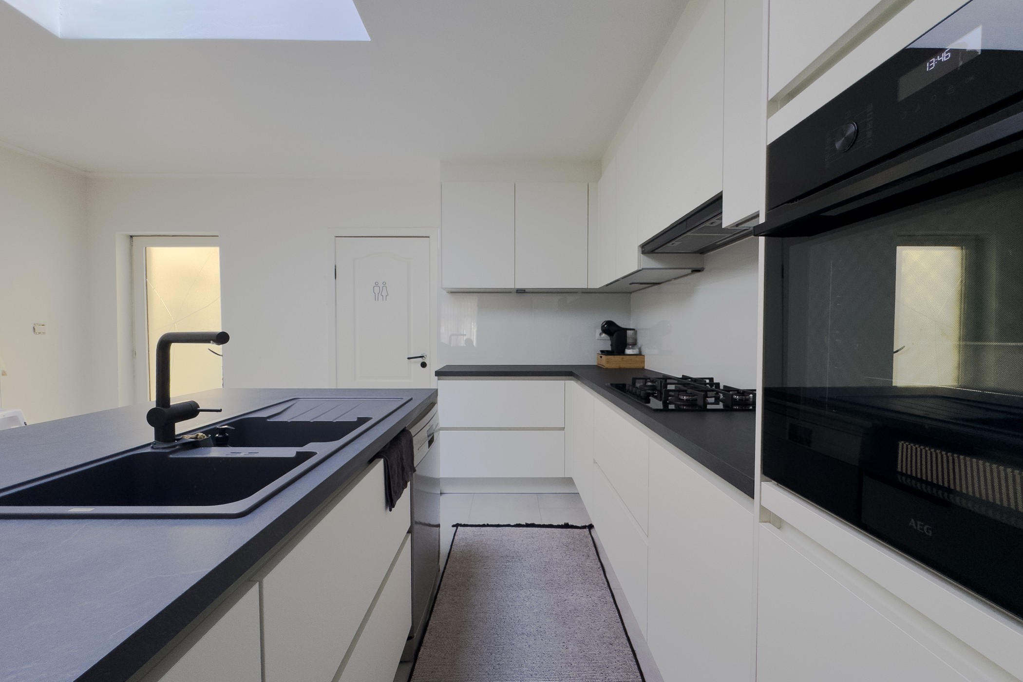 Volledig gerenoveerde gezinswoning met 3 slaapkamers en moderne keuken - foto 4