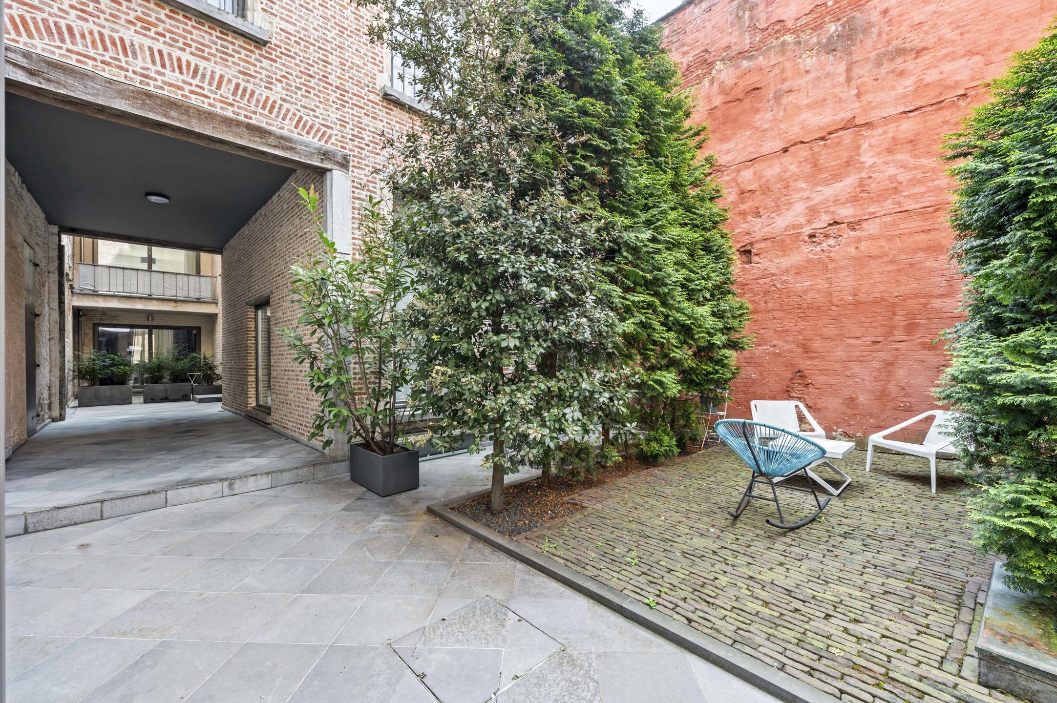 Rustig &amp; charmant appartement met koer in hart Antwerpen - foto 4