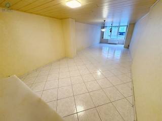 Opbrengsteigendom met 3 Appartementen Nabij het Centrum van Geraardsbergen Ideaal Investeringproject!Op zoek naar een rendabele investering in het...