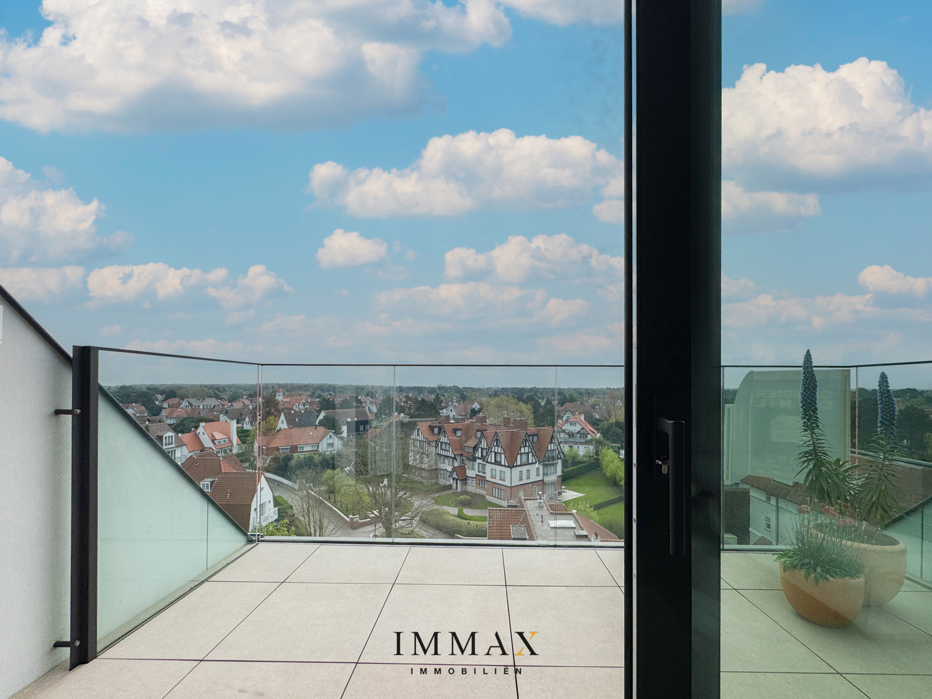 Apartment for sale in Knokke-Heist with 2 bedrooms - photo 3