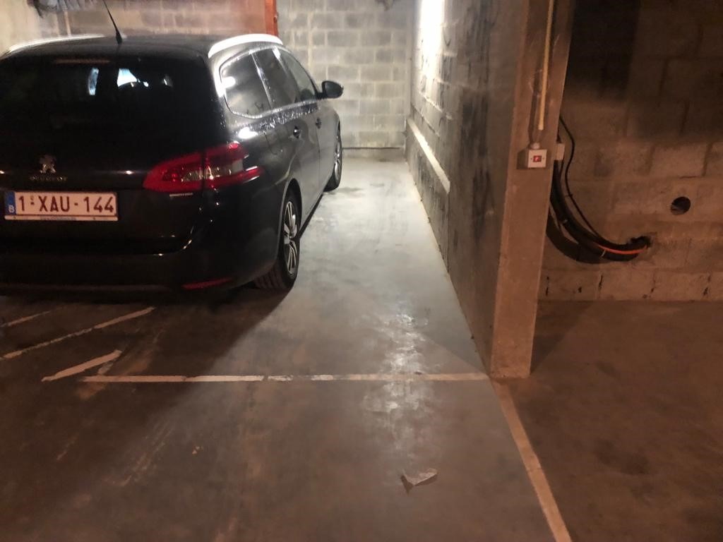 Overdekte  standplaats -  moeilijk te  vinden  in deze omgeving van de  Zeedijk - foto 2