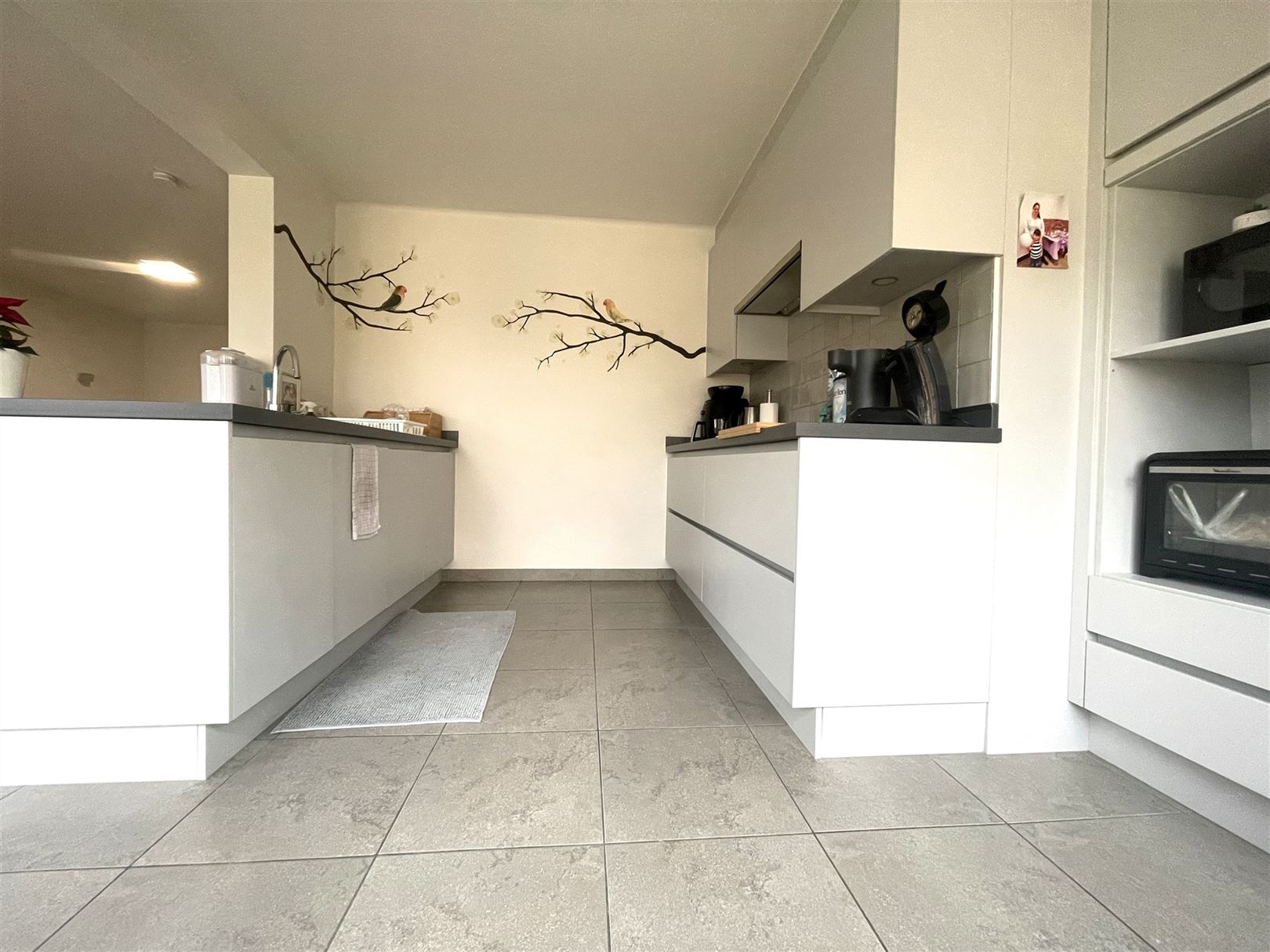 Gezellig en ruim gerenoveerd appartement op wandelafstand van station en centrum - foto 2