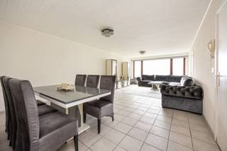 INDELINGGELIJKVLOERSInkomhal. Slaapkamer. Woonkamer.Keuken voorzien van aardgaskookplaat en afzuigkap.Berging/wasplaats met aansluiting voor...
