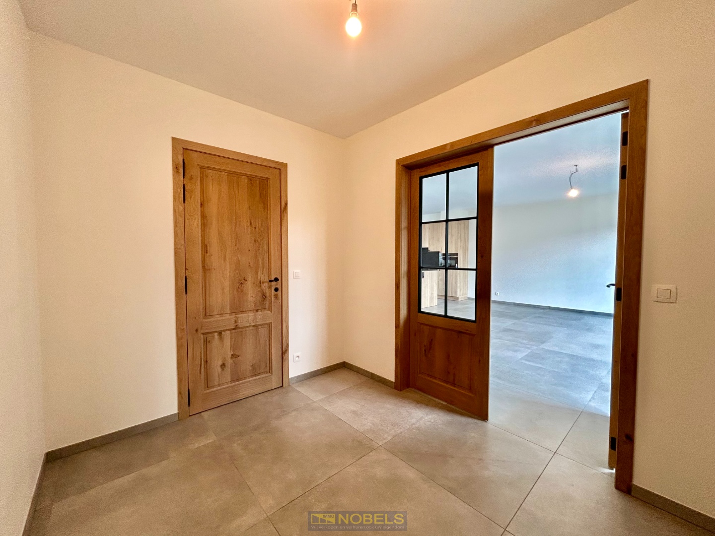 Te huur, nieuwbouwwoning met 2 slaapkamers en 2 garageboxen te Brakel - foto 4