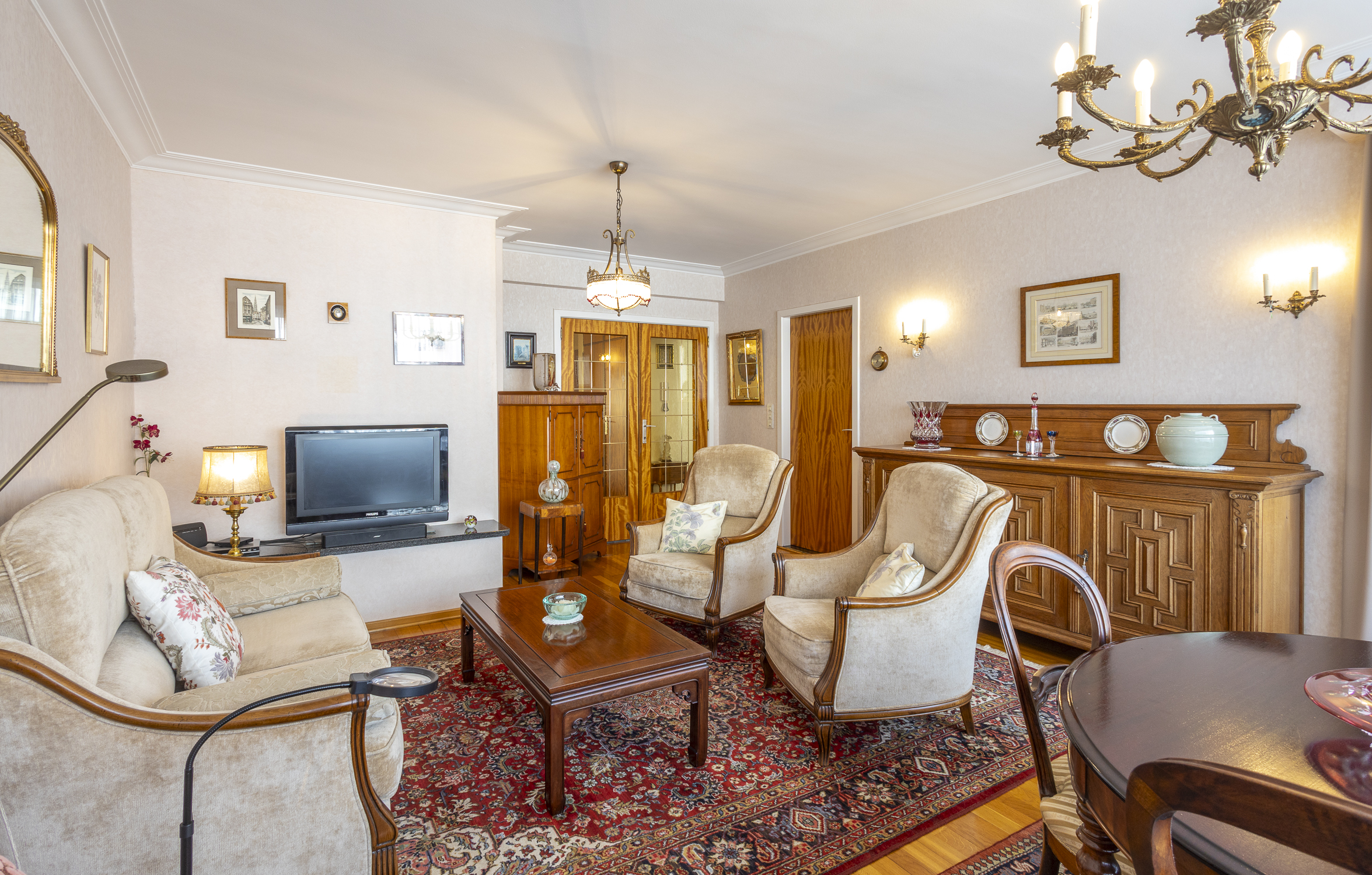 Verzorgd 3-slaapkamer appartement met terrassen en parking. - foto 4