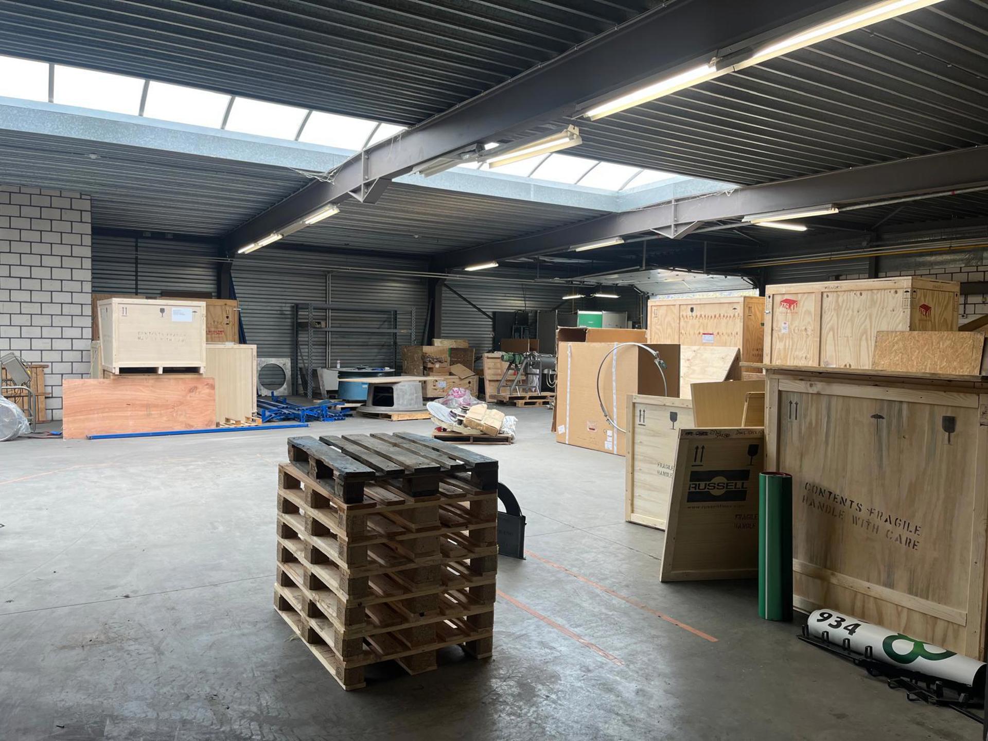 Bedrijfsgebouw magazijn met kantoren Mechelen-Noord - foto 5