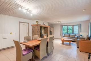 Dit prachtig gelegen weekendverblijf bevindt zich op een ruim perceel van ca. 4.676m², en ligt heerlijk verscholen tussen de natuurgebieden...
