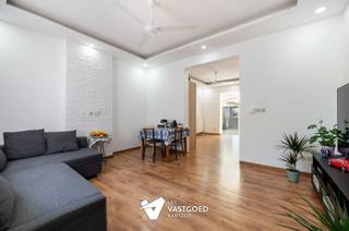 <p><span>Recent gerenoveerde woning (172m²) met 3 slaapkamers en gezellige stadstuin te Molenstede.</span></p><p><span> </span></p><p><span>Belangrijkste troeven: </span></p><p><span>- Gelegen in trajectcontrole en zone 50 dus rustige ligging</span></p><p><span>- 3 slaapkamers</span></p><p><span>- Gerenoveerd in 2020</span></p><p><span>- Airco in de woonkamer</span></p><p><span>- Zuidwest-gerichte tuin</span></p><p><span>- Volledig onderkelderd</span></p><p><span>- Aparte berging</span></p><p><span>- Elektriciteit vernieuwd en conform gemaakt</span></p><p><span> </span></p><p><span>Bekijk zeker ook de grondplannen met de afmetingen. Zo krijgt u van thuis uit al een perfect beeld van wat deze woning te bieden heeft!</span></p><p><span> </span></p><p><span>Wenst u meer info of een vrijblijvende bezichtiging, contacteer dan ons kantoor op het nummer 011 85 15 15 en wij helpen u graag verder.</span></p>