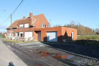 House for sale in Meulebeke