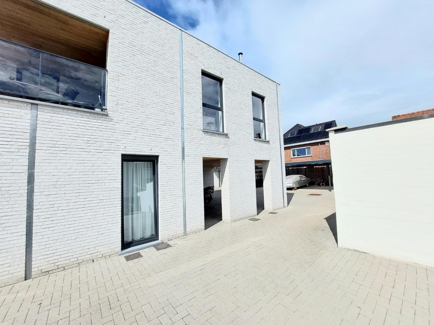 Overdekte autostaanplaats - foto 3