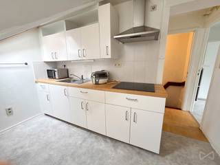 Op zoek naar een knus en instapklaar appartement in het centrum van Leuven?Dit gezellig en gemeubeld appartement, gelegen in de levendige...