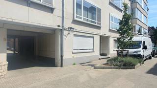 Te huur: goed gelegen garagebox in het centrum van Hasselt, Windmolenstraat 30.Ideaal voor het veilig stallen van uw wagen, motor of als...
