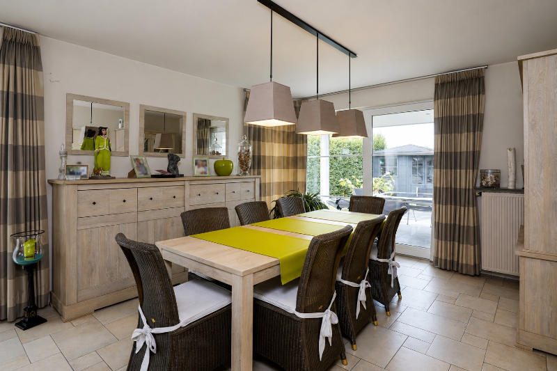 Roeselare – stijlvolle villa met zonnige tuin, 5 slaapkamers/bureel, dubbele garage en ruime carport. opp 564 m². - foto 5