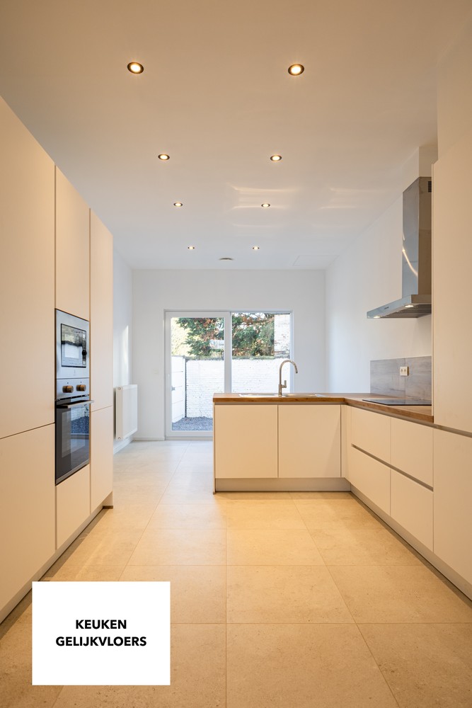 Volledig gerenoveerde, super energiezuinige woning met 2 SLPK's (3 mogelijk) &amp; tuin - foto 3