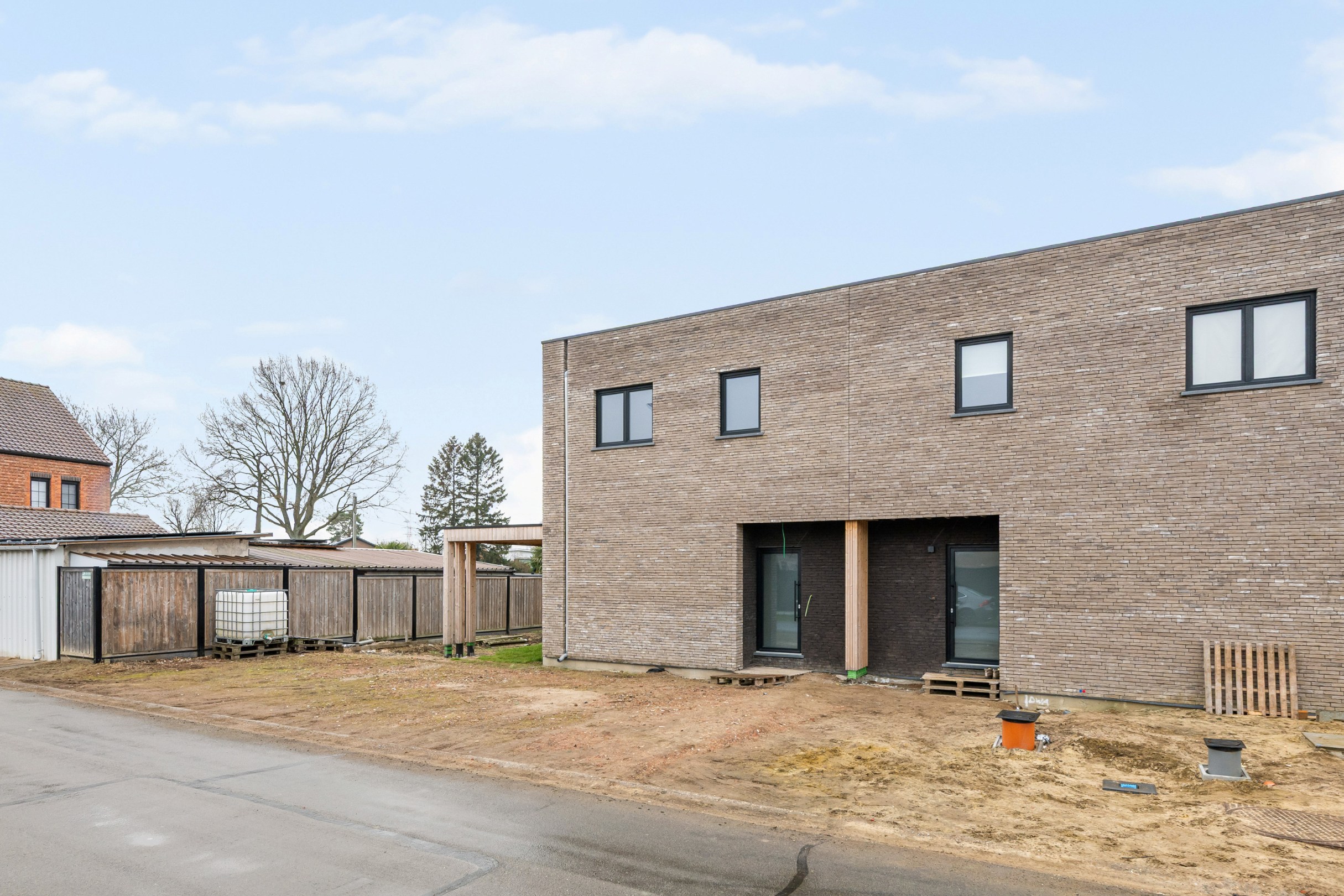 Halfopen energiezuinige nieuwbouwwoning in uiterst rustige omgeving te Paal. - foto 4
