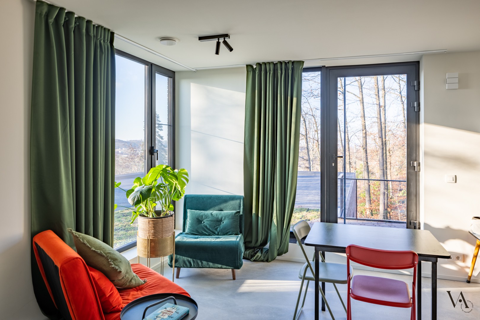 Compacte kantoor- of bureauruimte met eigen ingang in het groen - foto 2