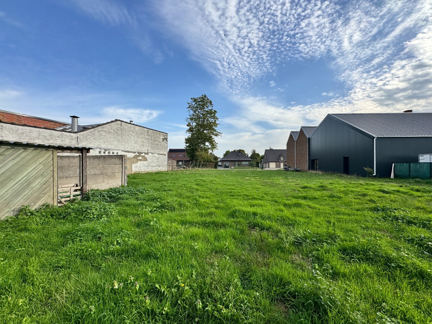 Bouwgrond voor alleenstaande woning op 870m² - foto 1