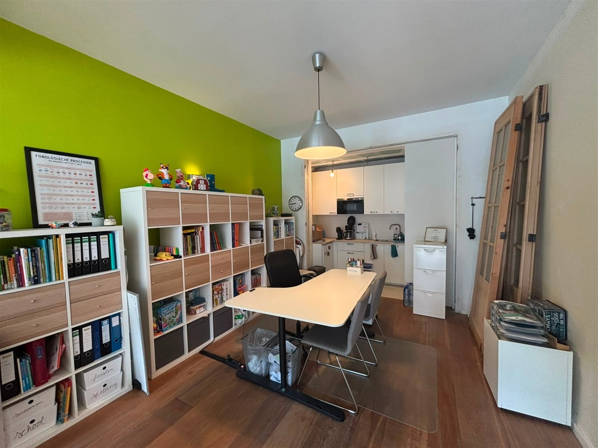 Commercieel pand te huur op toplocatie nabij centrum en E40 - foto 4