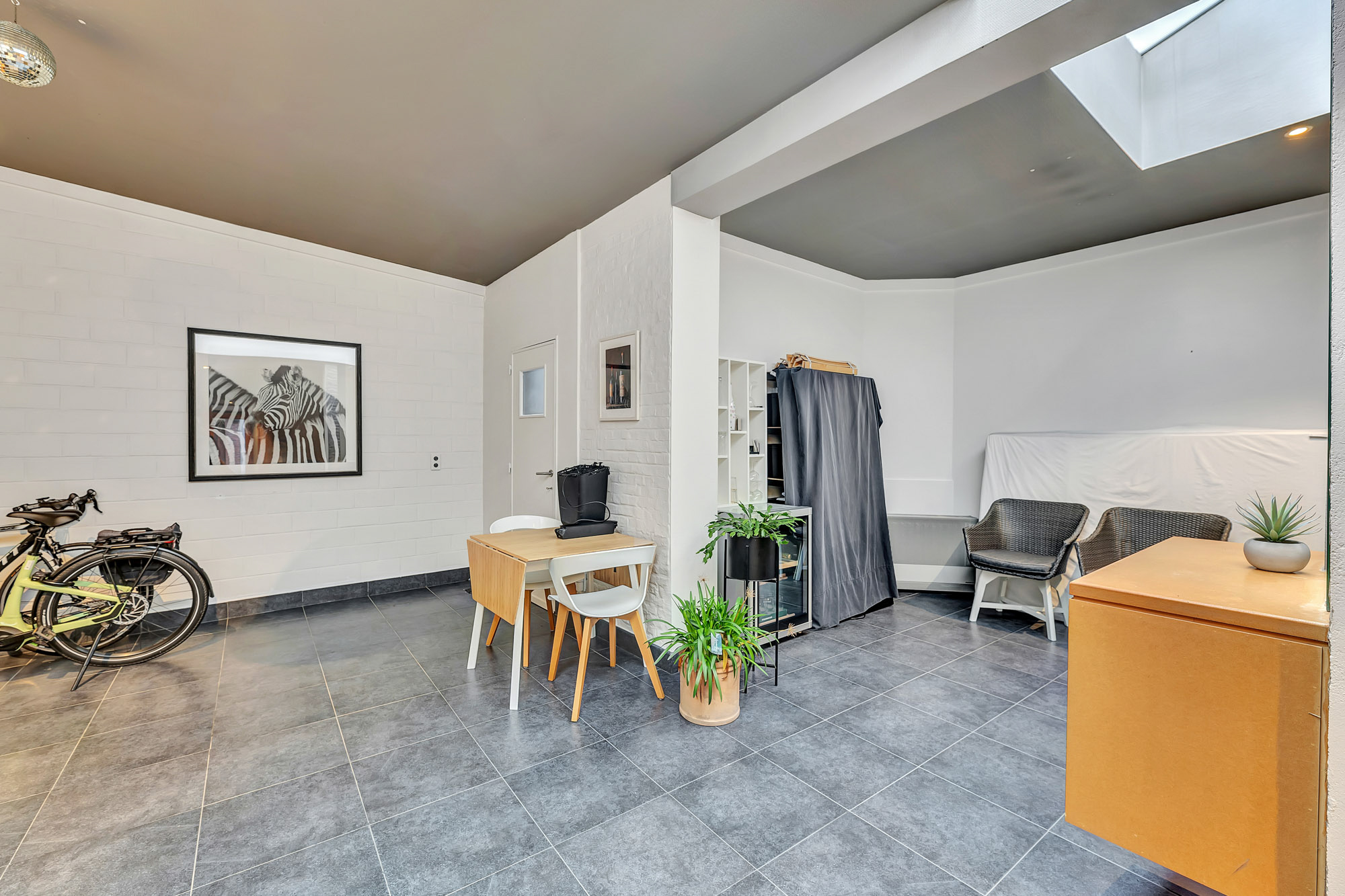 Commercieel gelijksvloers te koop in centrum Aalst - foto 5