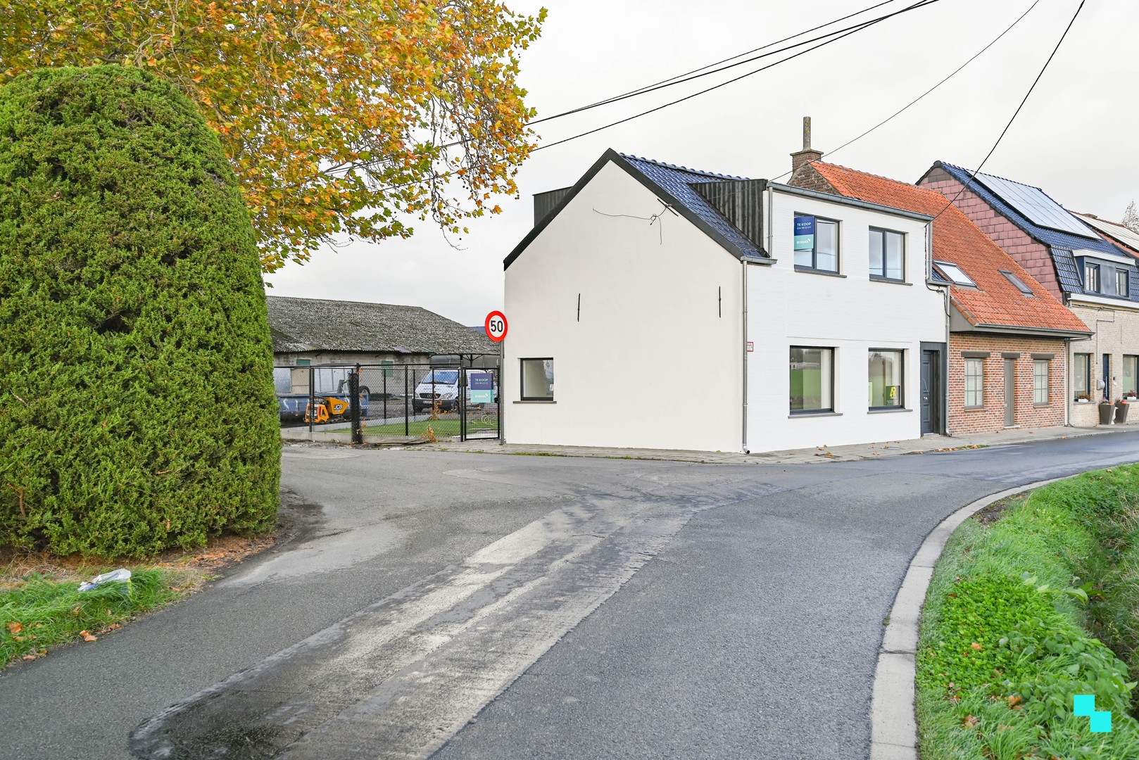 Volledig gerenoveerde woning met zicht op de velden - foto 3