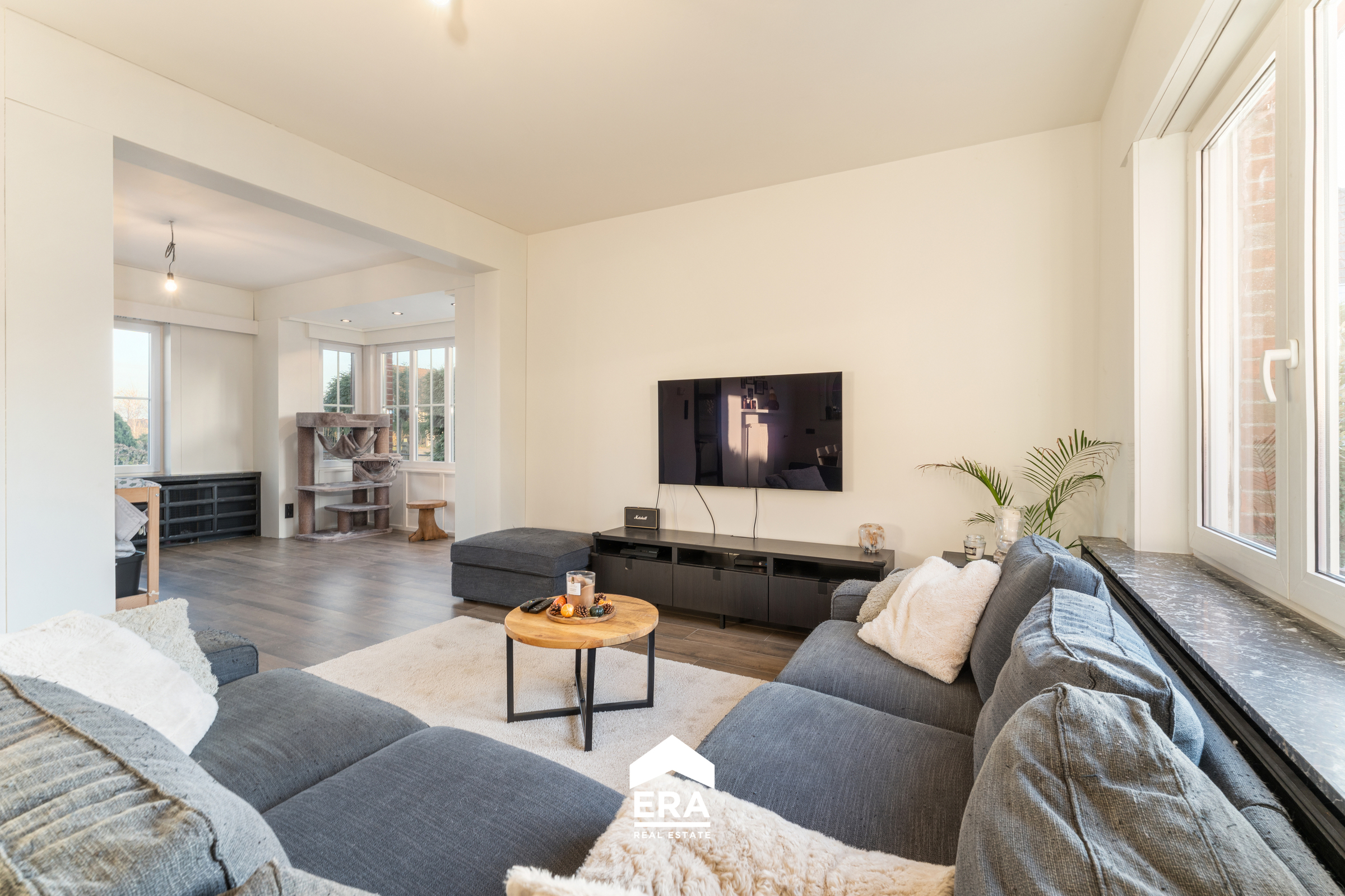 Ruime gezinswoning met 4 slaapkamers en garage (1.120 m²) - foto 5