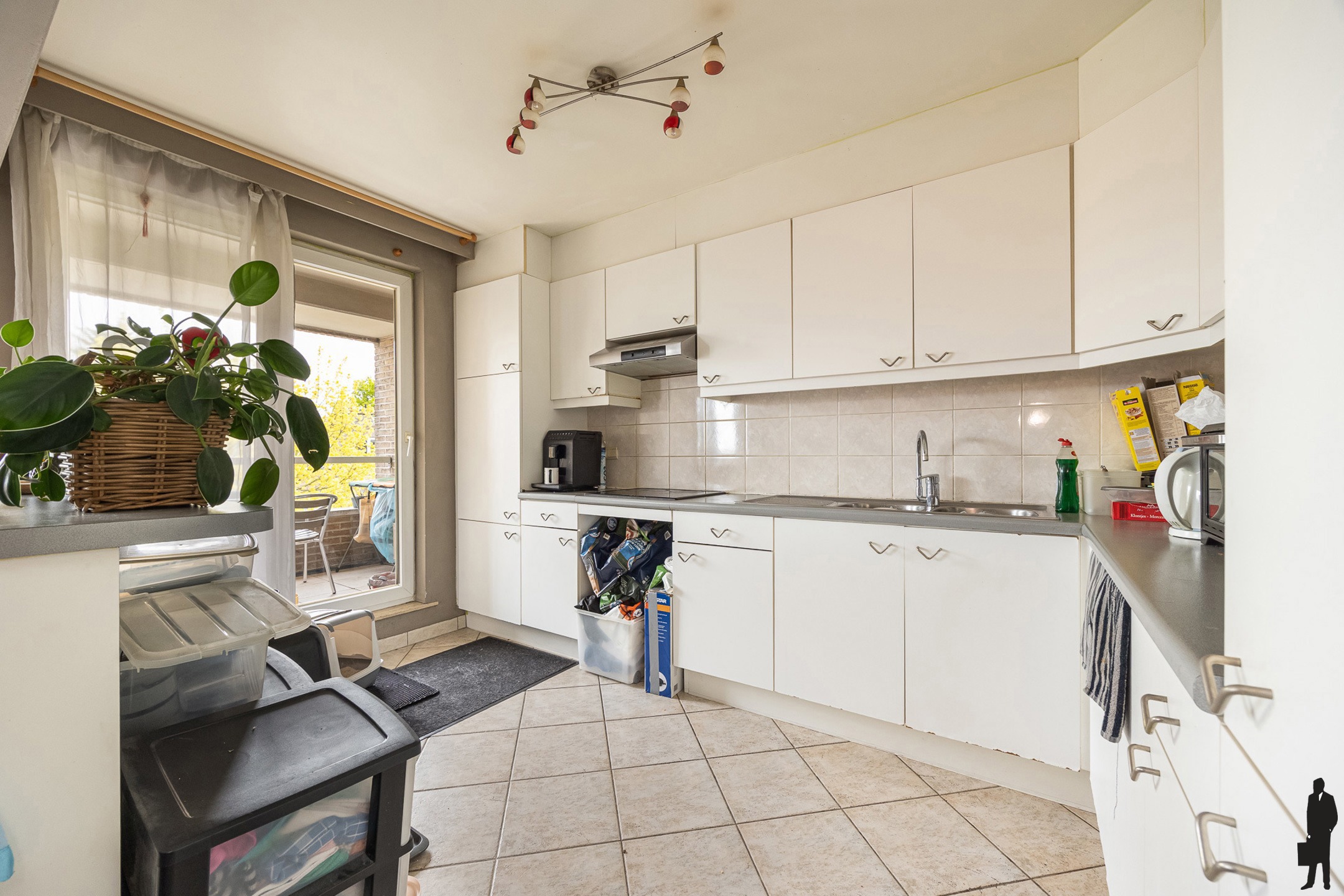 Ruim appartement met terras &amp; garage te Burcht  - foto 3