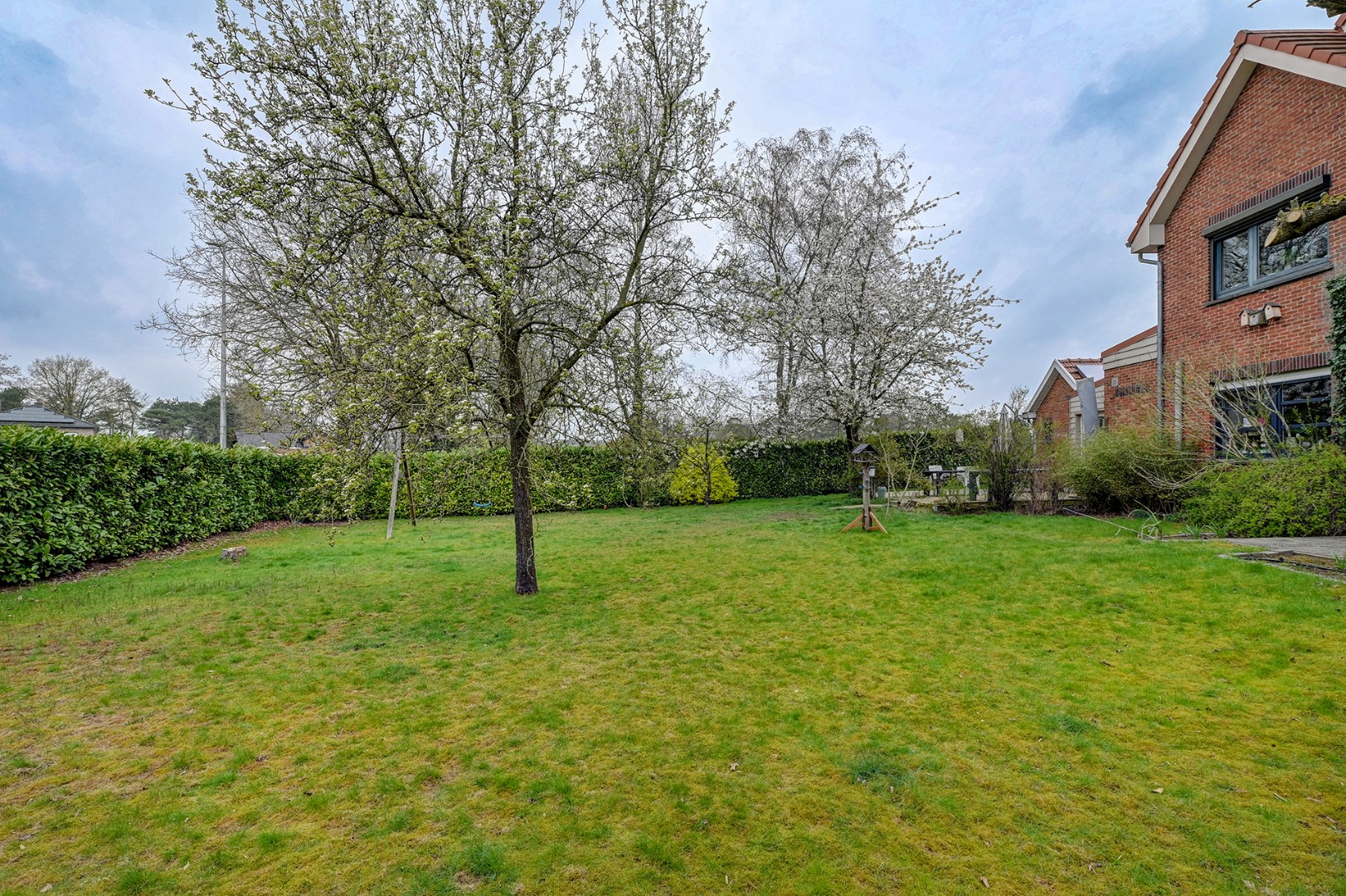 Aangenaam gezellig huis met met veel leefruimte - foto 5