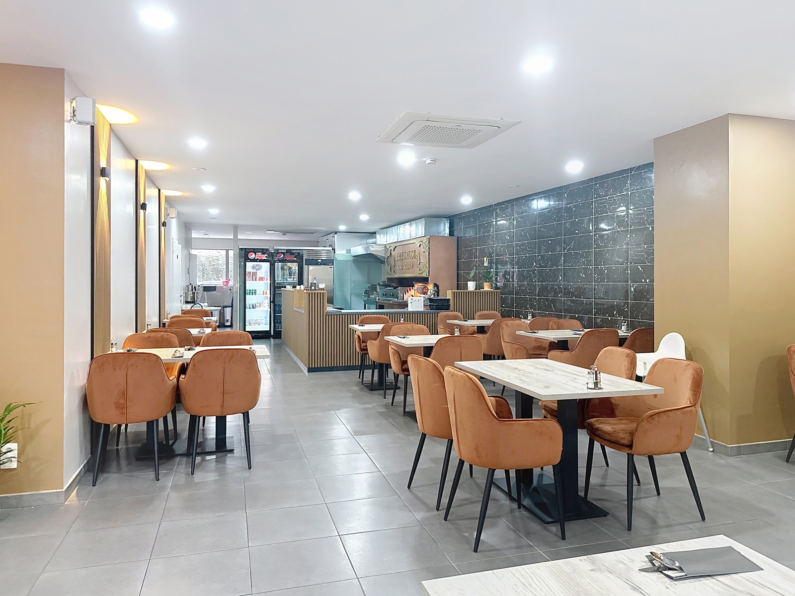 Commercieel pand in winkelcentrum Aartselaar - foto 5