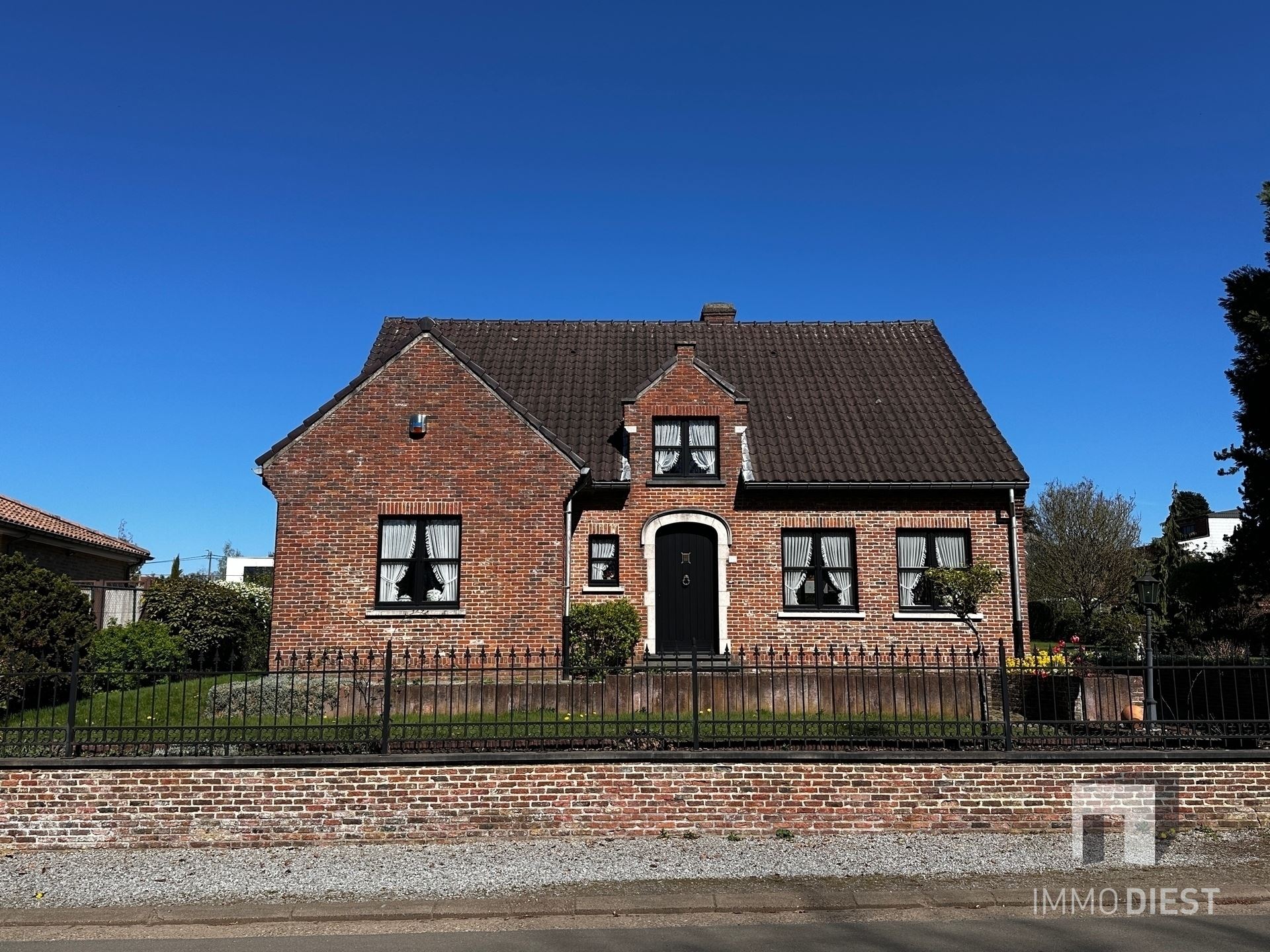 Woning met bouwgrond: 4 slpks, nabij centrum Diest - foto 2