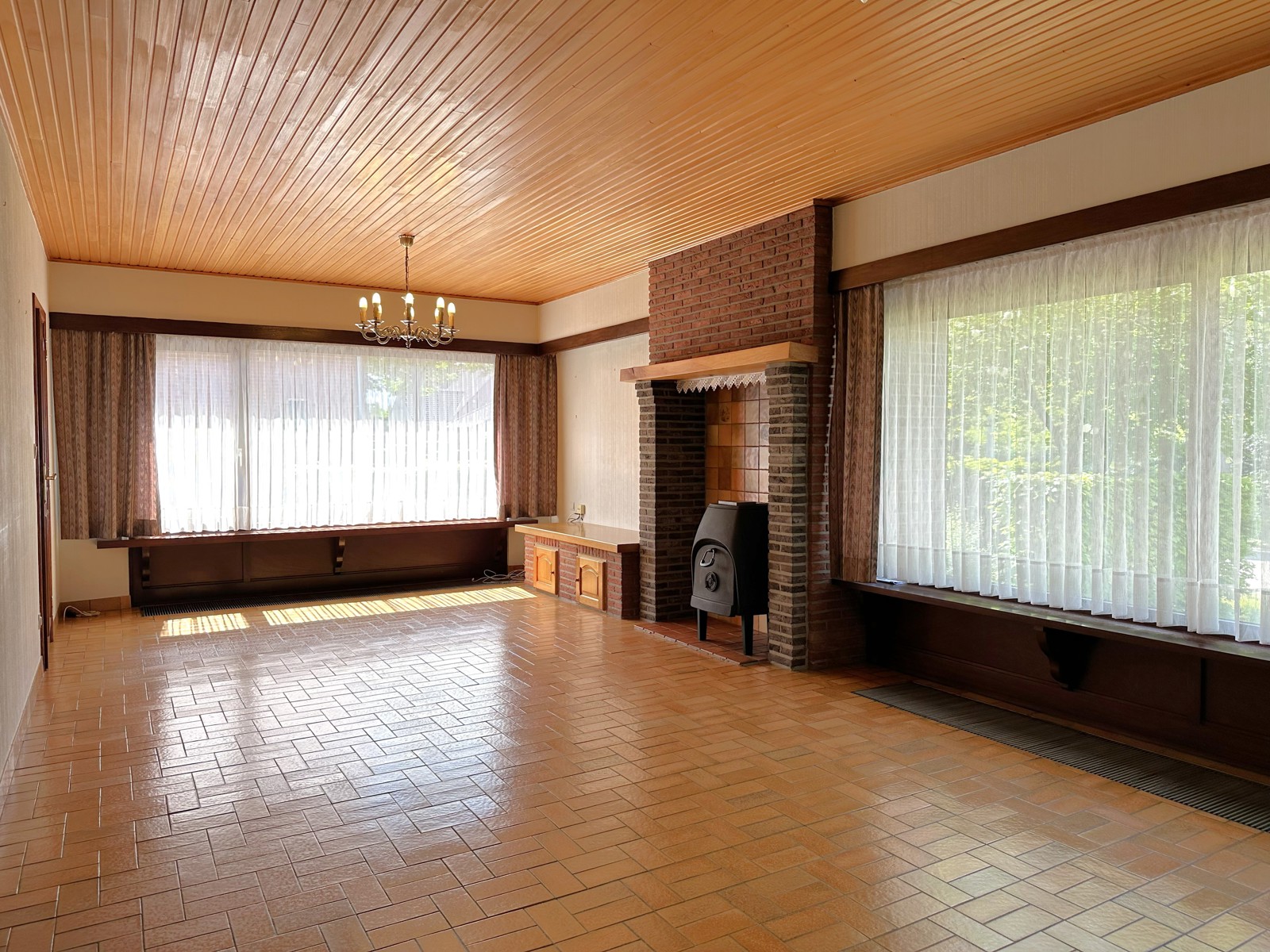 Vrijstaande woning met alle voorzieningen op het gelijkvloers! - foto 5