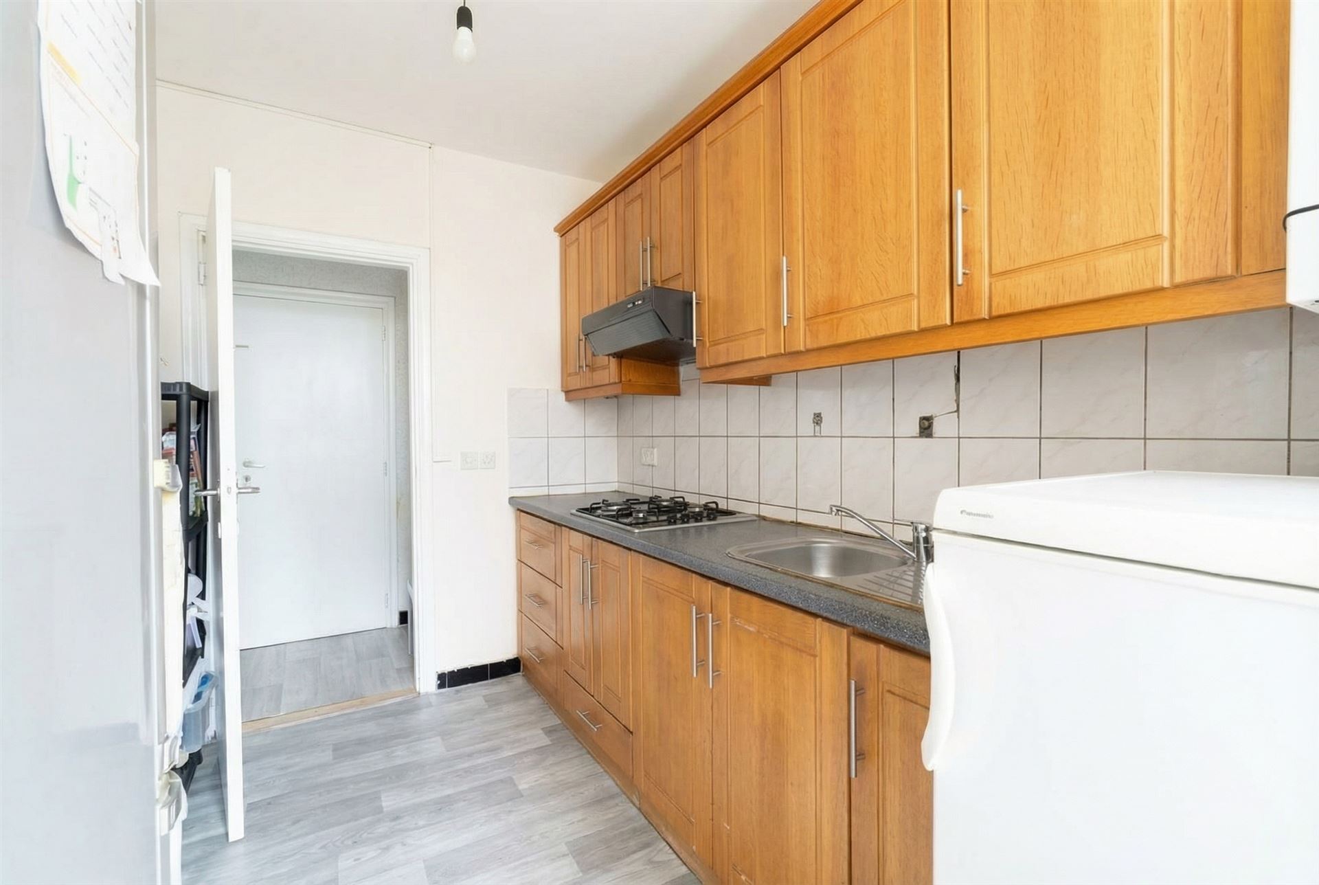 Appartement op 1ste verdieping met 3 SLPK + terras! - foto 5