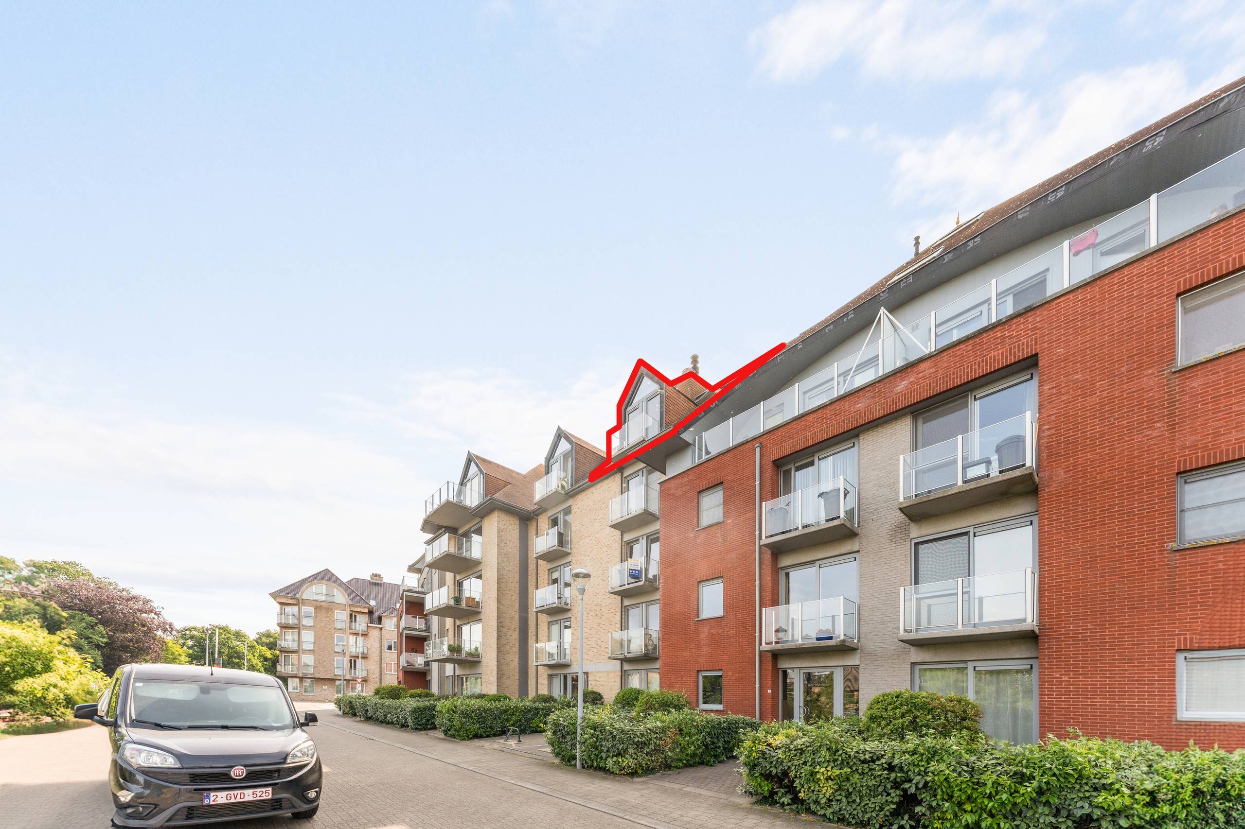Zeer ruim en instapklaar appartement in centrum Veurne - foto 1