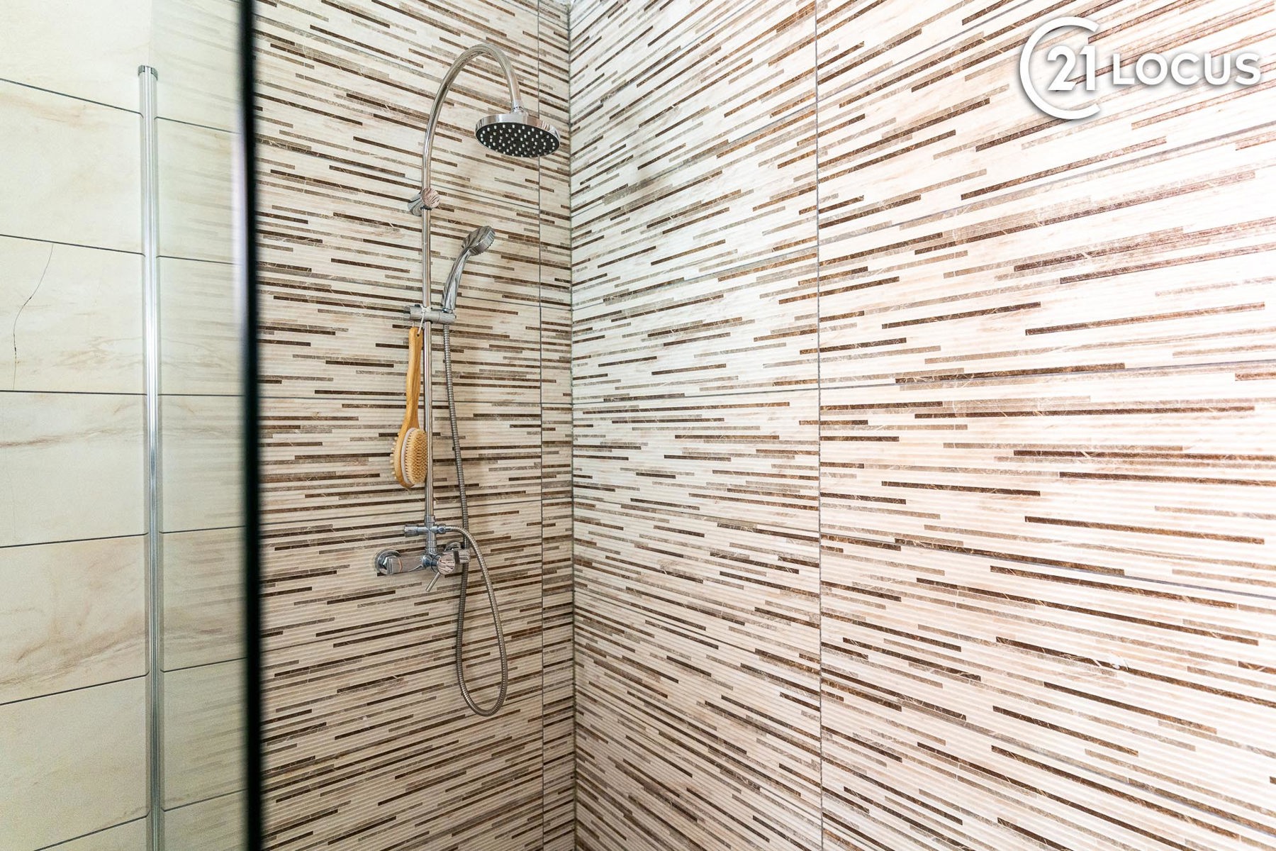 Instapklare gezinswoning met 4 slaapkamers in Zwijndrecht - foto 2