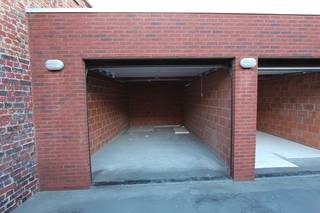 1 afzonderlijke gemetste garage te huur in het centrum van Roeselare, Karnemelkstraat 36. De garage is centraal gelegen: in het centrum,...