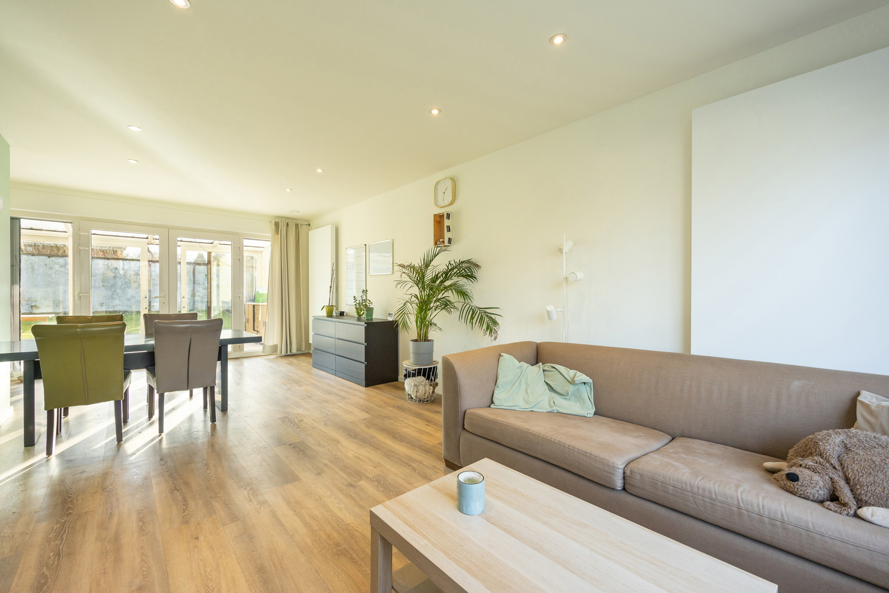 Energiezuinige halfopen bebouwing met 3 slaapkamers op een perceel van 475m². - foto 3