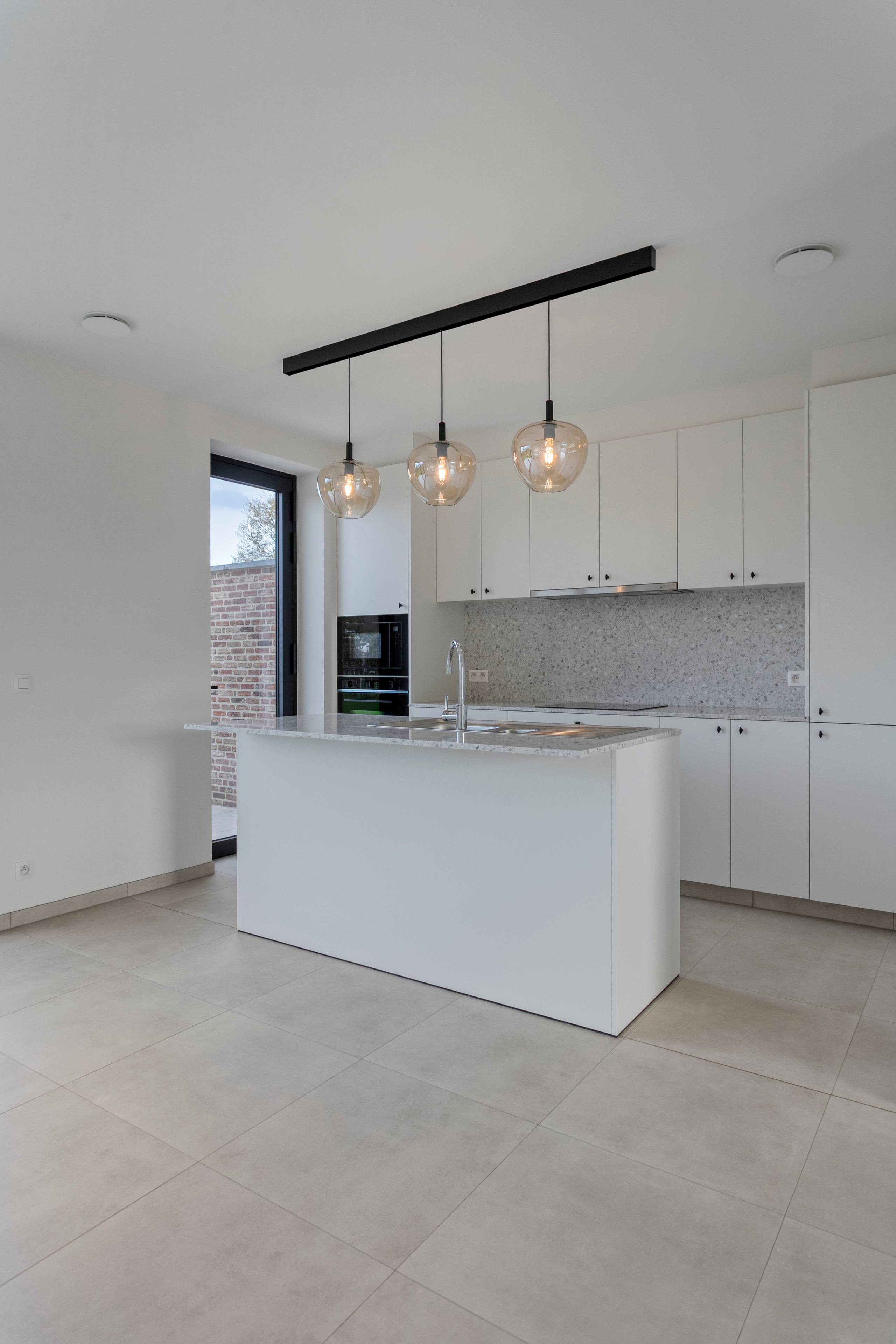 Nieuwbouwwoning te huur met 3 slaapkamers in Wielsbeke - foto 1